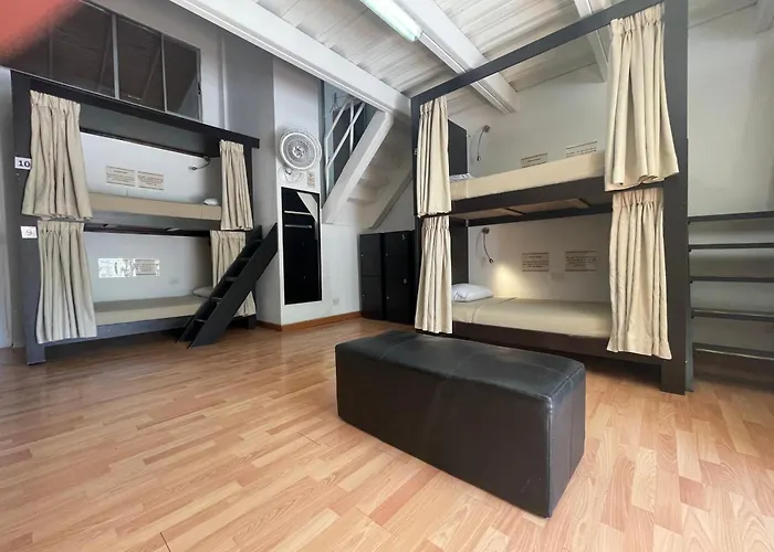 Hostal Lleras Calle 8 Medellín